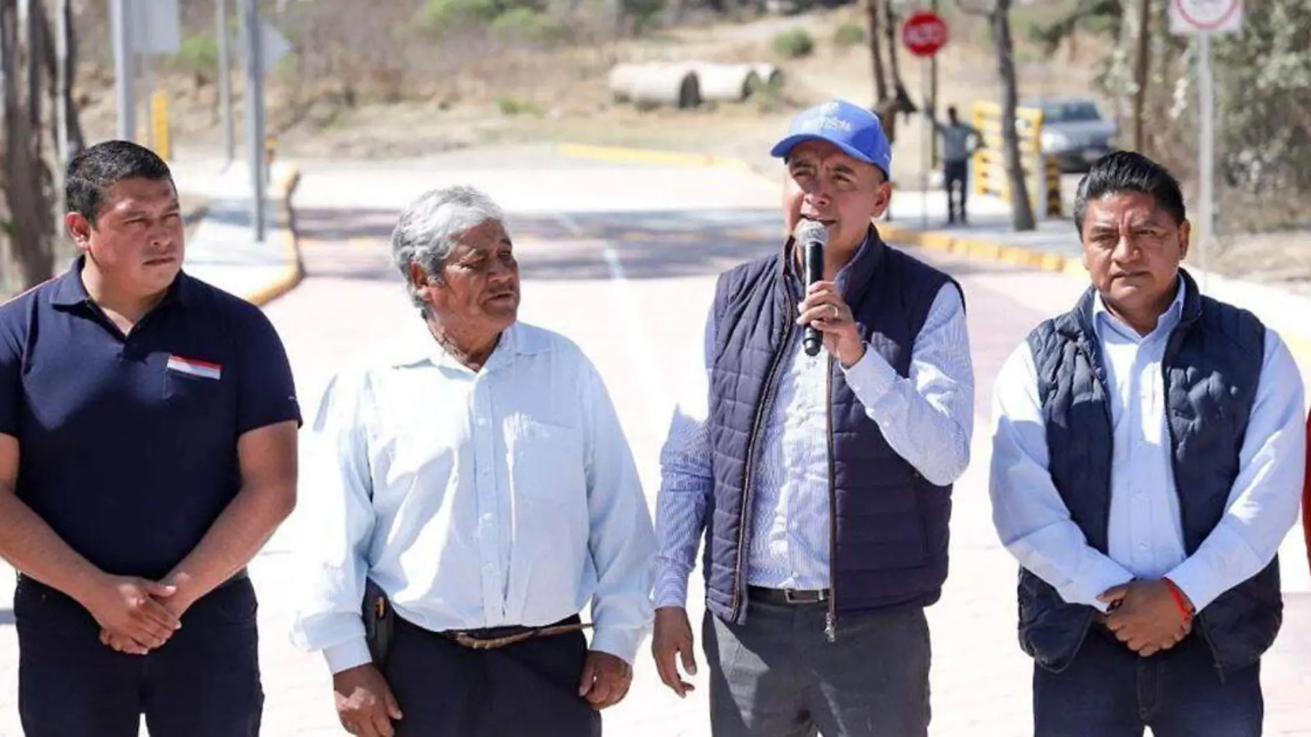 El Ayuntamiento de San Andrés Cholula inauguró la construcción del adoquinamiento con puente alcantarilla en la calle Apetlahuaya